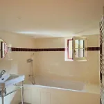 Authentic By The Lignon River بيت للعطل *