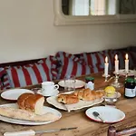 بيت للعطل Authentic By The Lignon River