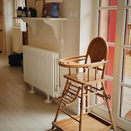 Dom wakacyjny Authentic By The Lignon River