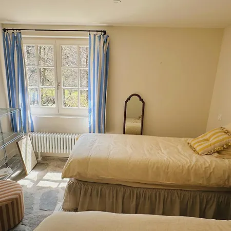 Ferienhaus Authentic By The Lignon River